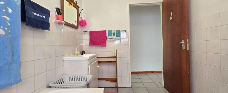 3 Bedroom Property for Sale in Franskraal Western Cape